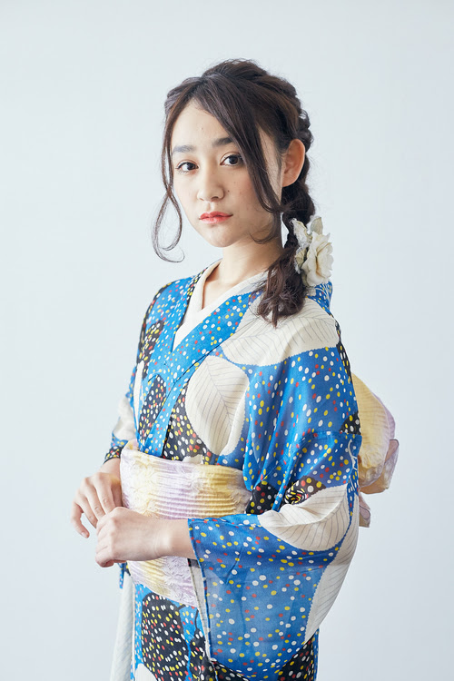 袴 髪型 サイドダウン