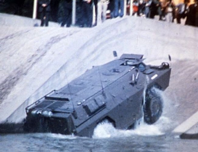 IMCDb.org: 1972 Berliet VXB170 in quot;Le fond de l39;air est rouge, 1977