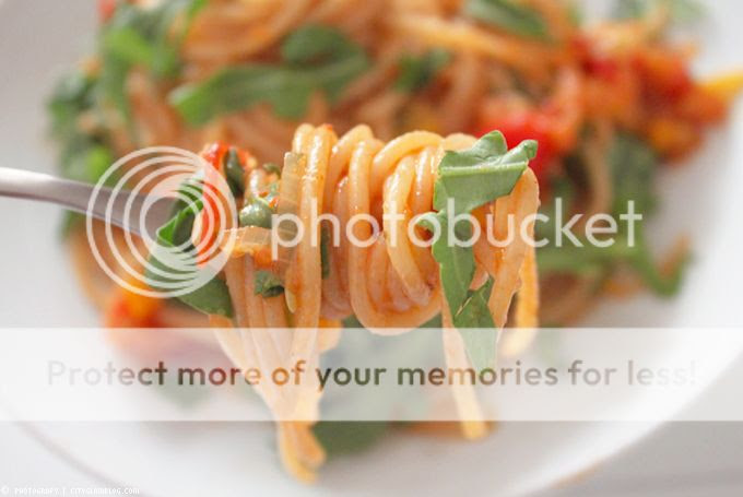 http://i402.photobucket.com/albums/pp103/Sushiina/cityglam/f5.jpg