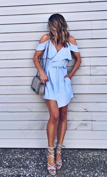 What Shoes Can I Wear With Blue Dresses 2021