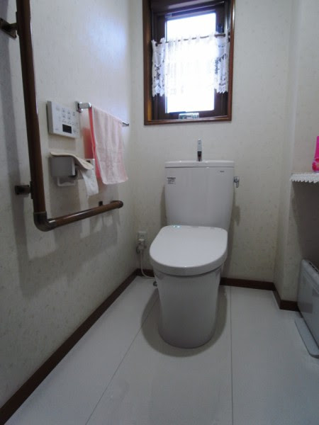 掃除しやすく臭いの心配が無いトイレ空間 青森県八戸市のリフォーム専門店 リフォームしあわせ工房 株式会社北奥設備リフォーム事業部
