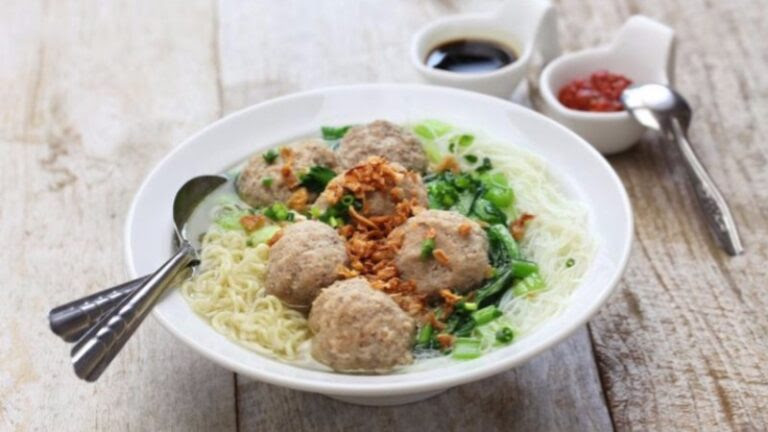 cara buat bakso ayam rumahan Archives - Resep Masakan ...
