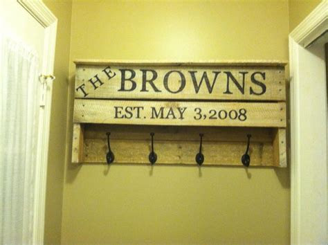 pallet coat racks ideas  pinterest coat racks