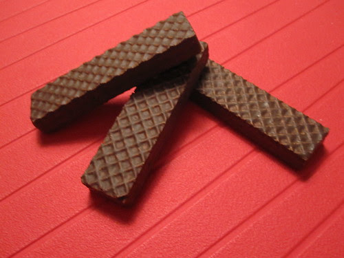 Chocolate gaufrettes at home