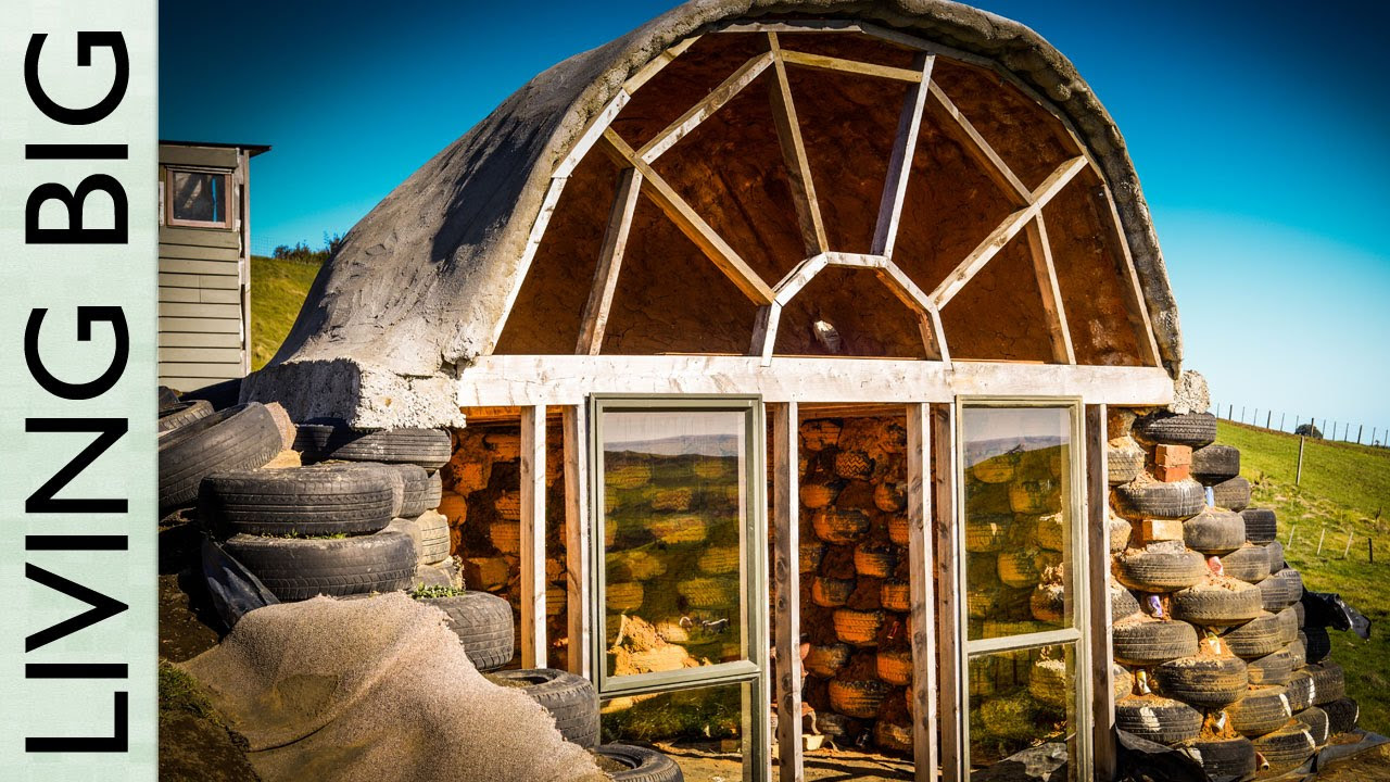 Extraordinary Micro Earthship in New Zealand - YouTube