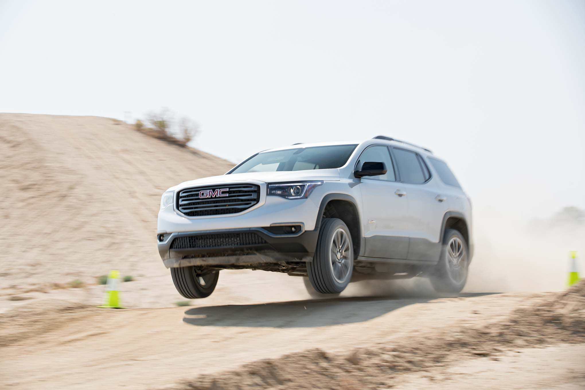 2017 GMC Acadia All Terrain front three quarter in motion 04