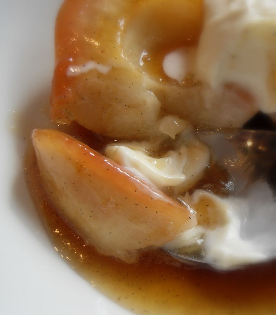 Caramelized Pears with Mascarpone Cream