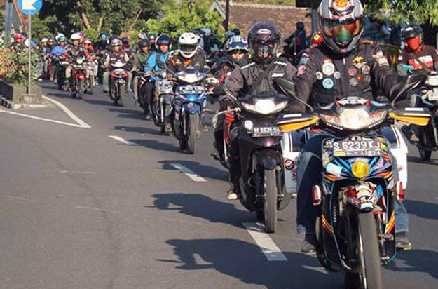 Autoglobemagz.com :: Jambore ke 5 Honda Revo digelar di Kota Solo