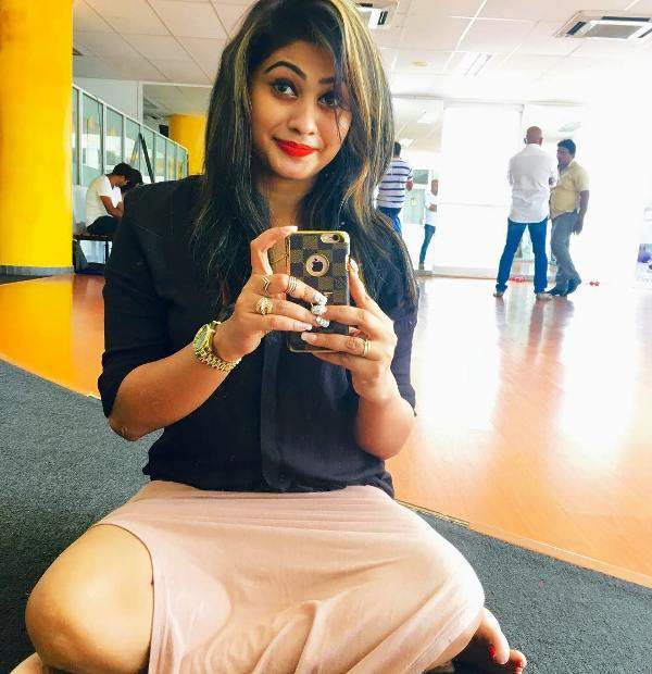 Piumi Hansamali hot dance