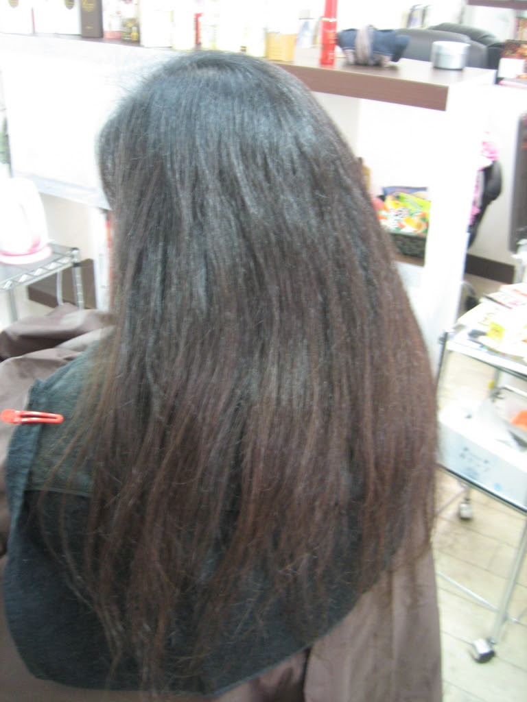 超髪の毛の量が多い女性のヘアスタイル作りなら任せて 奈良 縮毛矯正専門店 ガロ