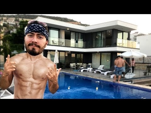Youtuber Enes Batur'un Milyonluk Villadaki Lüks Tatil Videosu