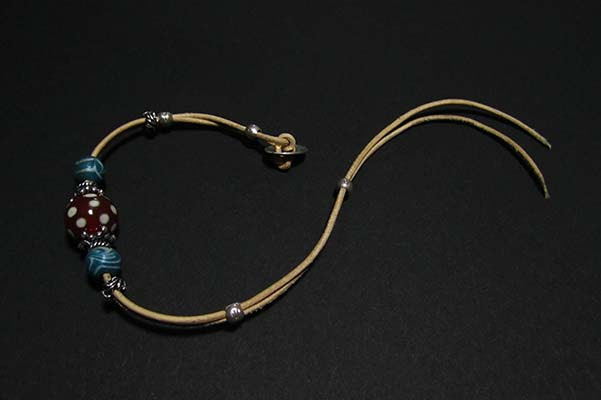 革紐ブレスレットの作り方 No 1 Pron