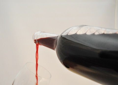 得する人損する人 赤ワインのシミの落とし方 焼酎などアルコール度数の高いお酒を使う クリーニング不要の超お手軽裏技 １９８６０７０７ Powered By ライブドアブログ