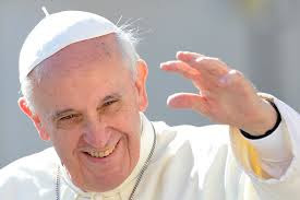Pela primeira vez na história, Papa recebe grupo gay no Vaticano