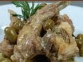Coniglio alla cacciatora con olive