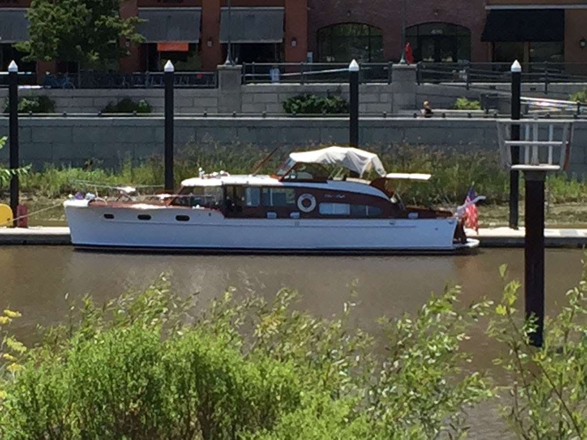 46 Feet 1946 Chris Craft Double Cabin Fly Bridge 40196 Antique Boat America