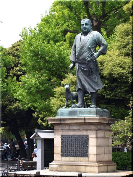 上野恩賜公園 西郷隆盛銅像 不忍池 弁天堂 食べ過ぎ注意報発令中