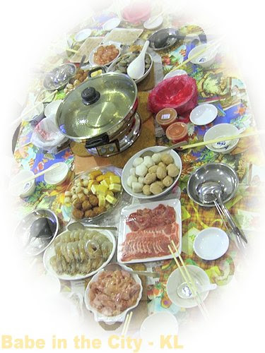 Steamboat Party 01