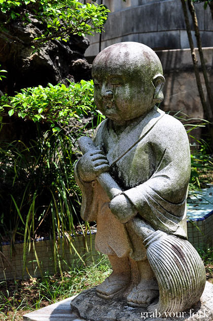 Statue at Sam Poh Tong Chinese Buddhist Temple