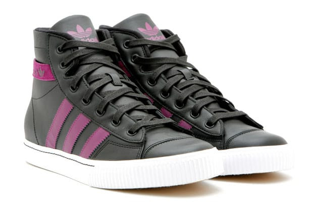Taking obvious cues from past tennis models, the high-top model implements a