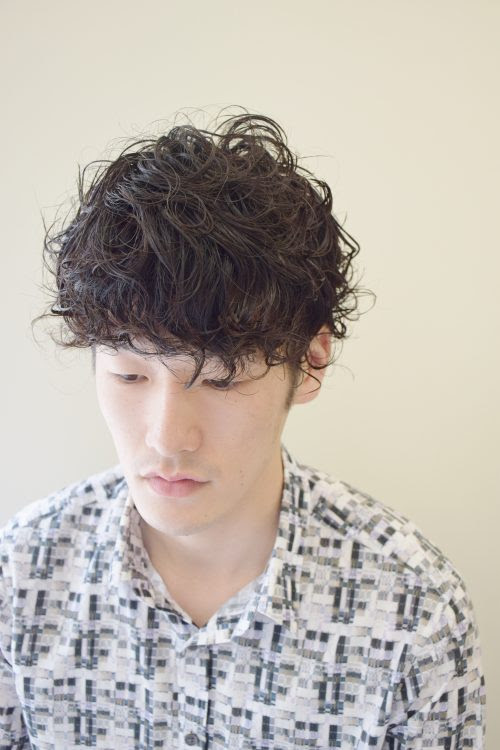 メンズの髪型が決まるヘアワックスの付け方 美容師が教えちゃいます 4cm Blog 金沢市片町タテマチ 諸江 野々市の人気美容室 美容院