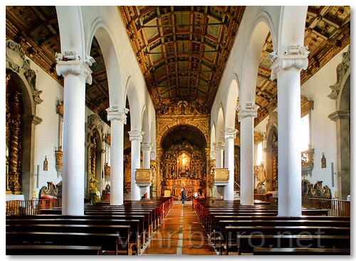 Interior da Igreja do Senhor de Matosinhos by VRfoto