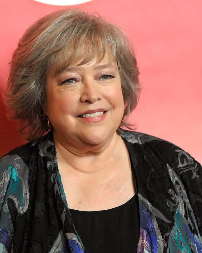 45 Best Hairstyles for Overweight Women Over 50