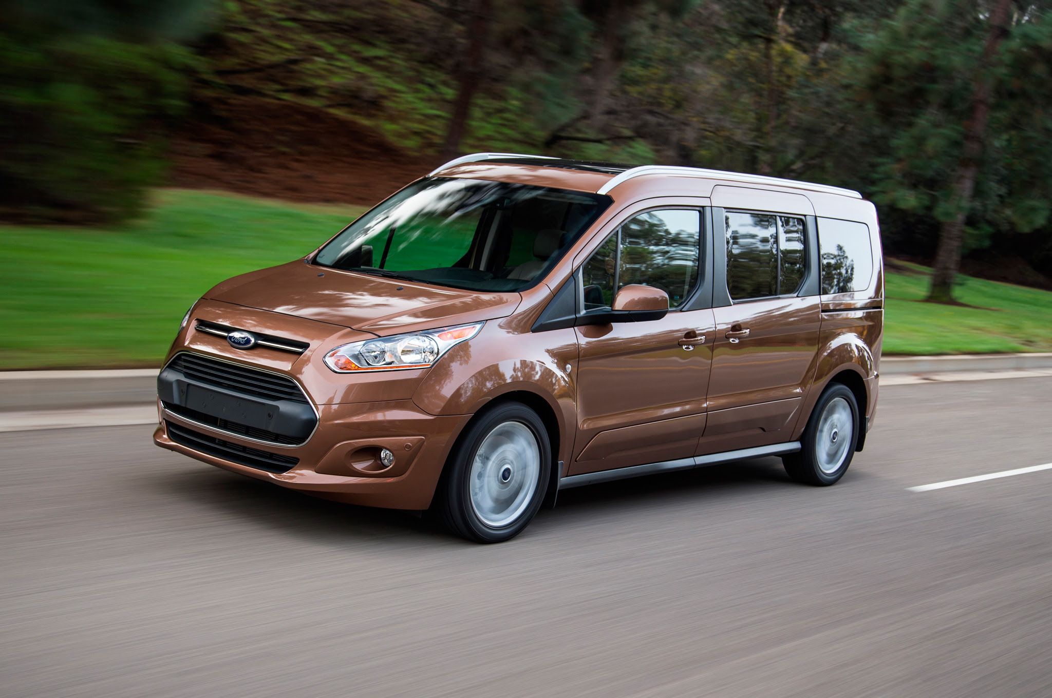 2014-Ford-Transit-Connect-Wagon-promo1