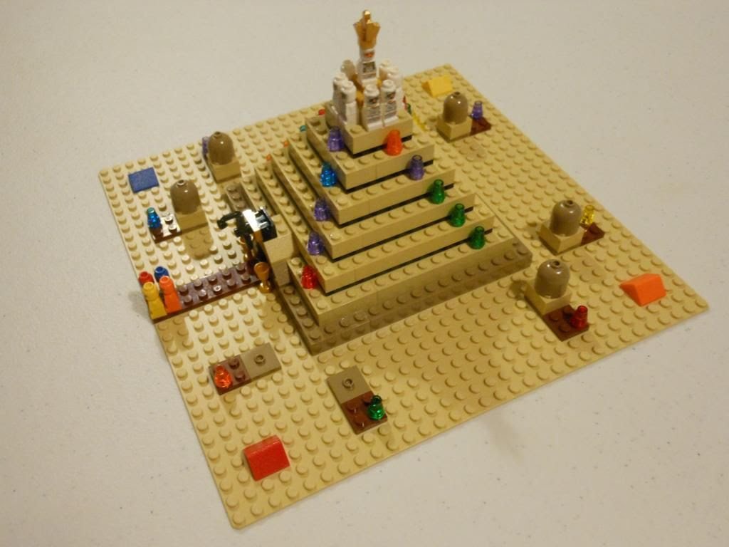 Ramses Pyramid board game