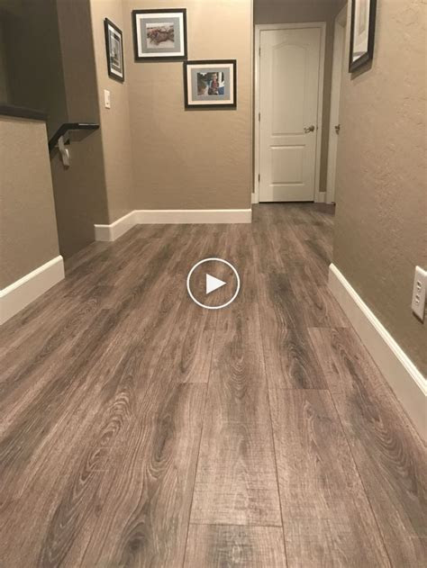 Vinyl and laminate flooring are two popular options for home remodeling projects. 20 besten Luxus-Vinyl-Boden-Ideen-Bilder im Jahr 2019
