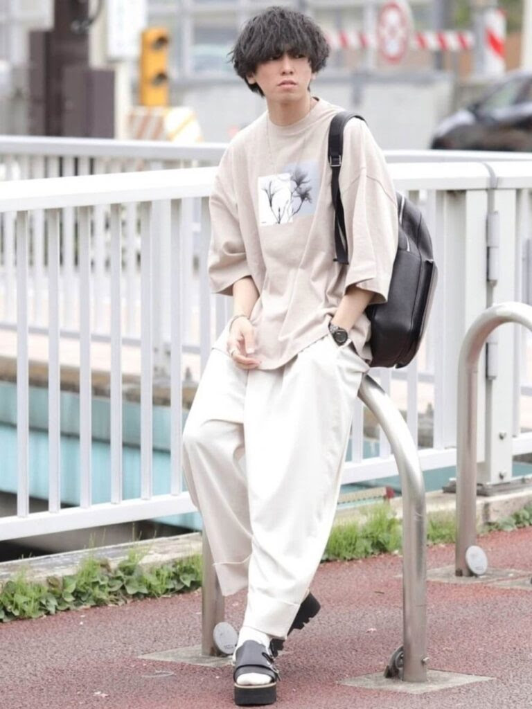 ワイドパンツ アンクル丈 のメンズコーデ おすすめのワイドアンクルを紹介