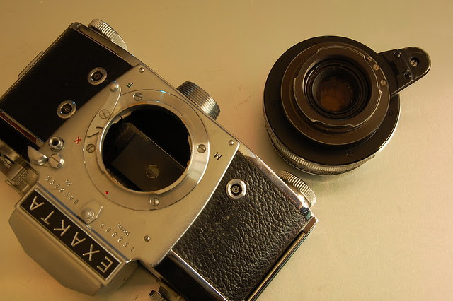 Exakta Varex IIa - Exakta proprietary lens mount