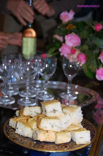 focaccia alla salvia