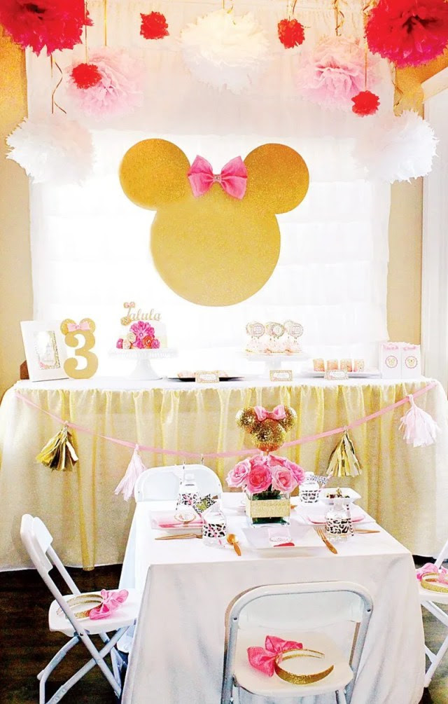 ¡desafía a tus amigos y familiares en este juego de . Minnie mouse en dorado y rosa