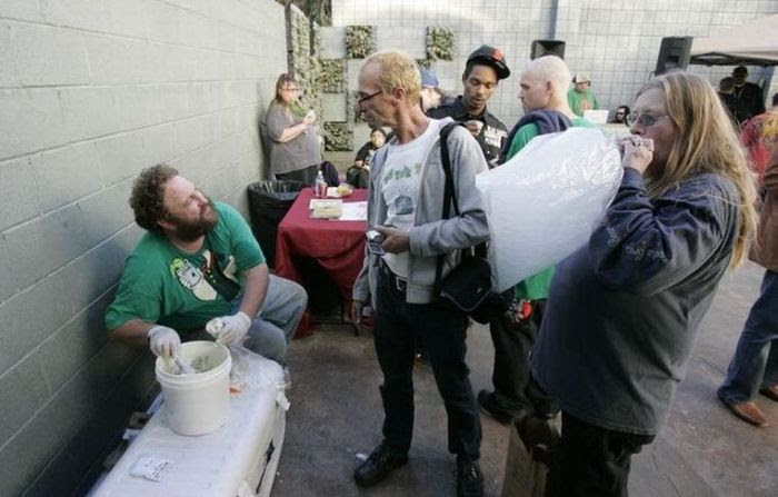 2010 SF Medical Cannabis Competition (50 pics)