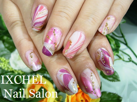 ジェルでもできる ウォーターマーブル Ixchel Ixchel Nail Salon イクシェル ネイルサロン のネイル ネイルクルー