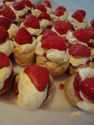 Cheap Wedding Finger Food Reception Ideas, Menus And How ...