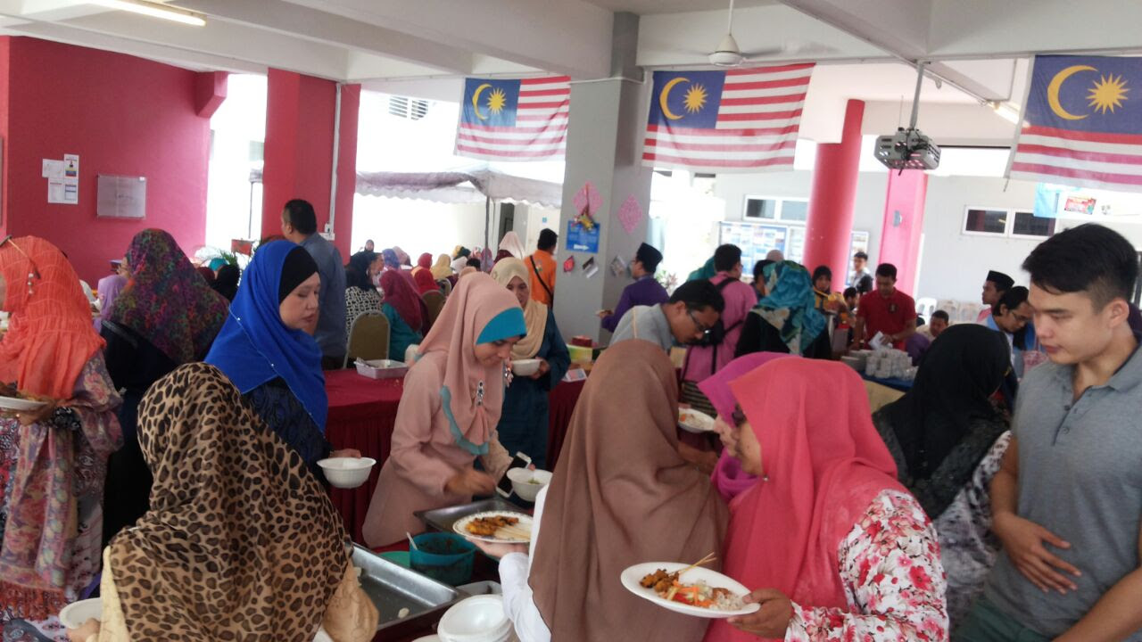 Majlis Sambutan Jamuan Hari Raya Pusat Kepimpinan Wanita ...