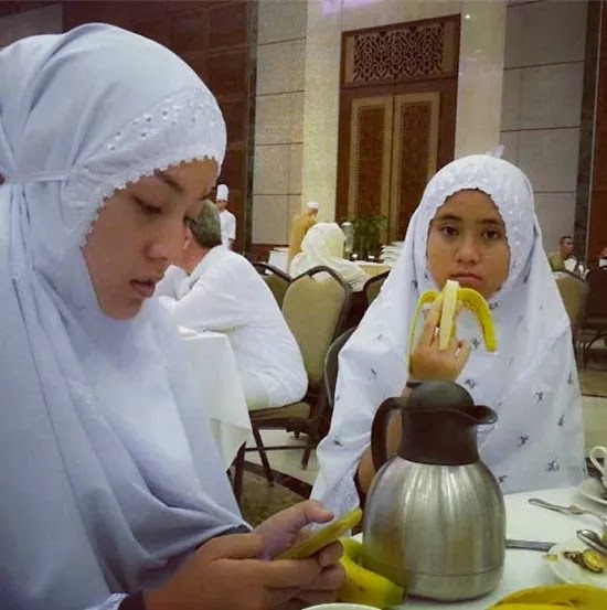 shila amzah umrah