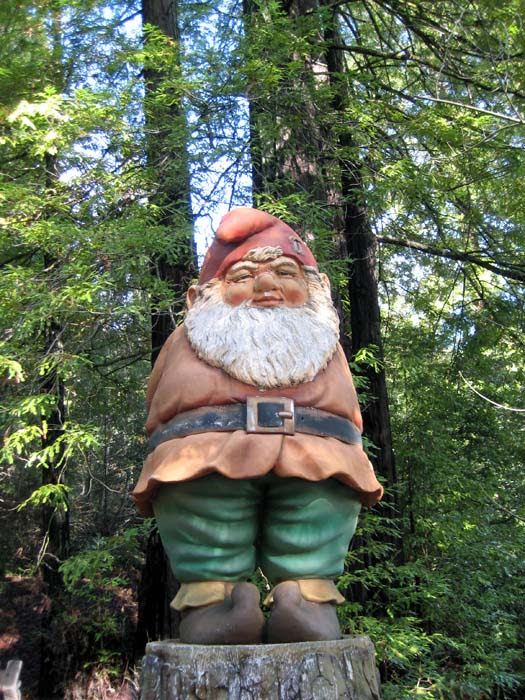 Giant Garden Gnome-farm5.static.flickr.com