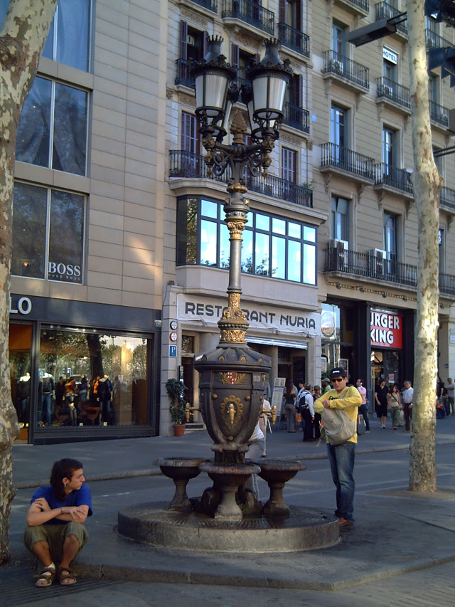 Font de Canaletes in Las Ramblas, Barcelona