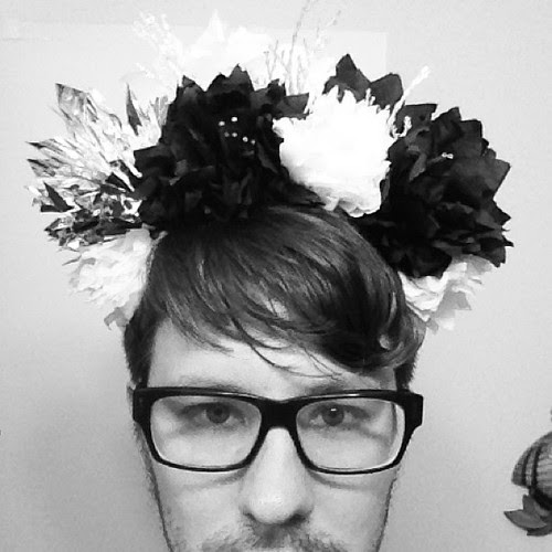 Making more gifts! Inspired by @rookiemag and @tavitulle . Can you gues who this is for @blacknests ?