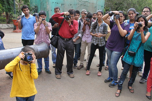 Marziya Shakir 5 Year Old Street Photographer At Mr Shreekanth Malushtes Photoshoot by firoze shakir photographerno1