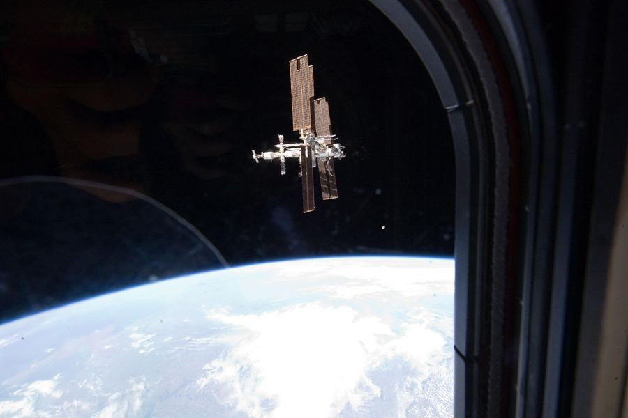 Estação Espacial Internacional foi ameaçada por destroços de satélite / NASA/AFP