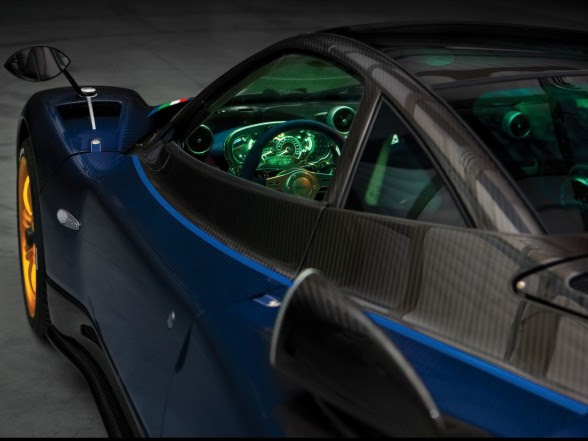 Geneva 2010 Pagani Zonda Tricolore Specification review motor wallpaper