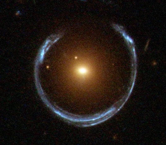 Einstein ring
