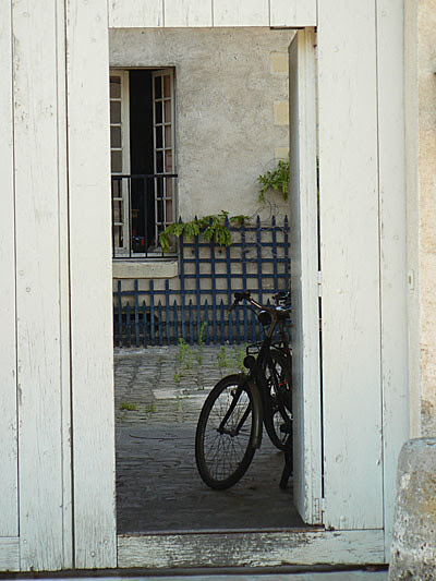 porte entrouverte.jpg