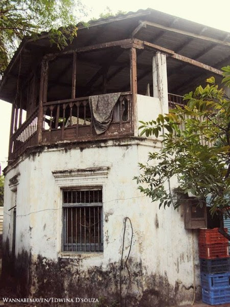 seven bungalows history