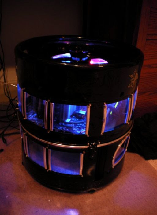 Beer Keg PC Mod (43 pics)