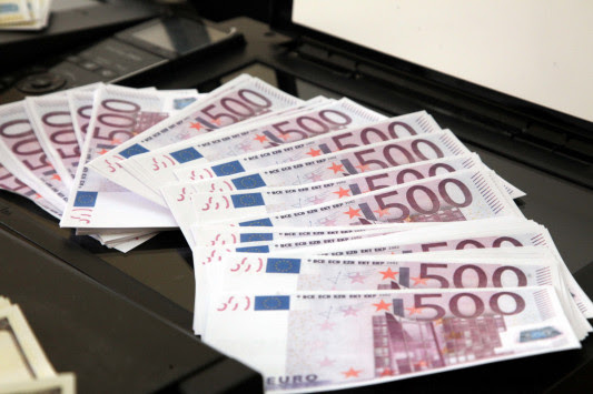 Μυτιλήνη: Υπάλληλος του ταχυδρομείου βρήκε τον τρόπο να γίνει πλουσιότερος κατά 40.000 ευρώ!